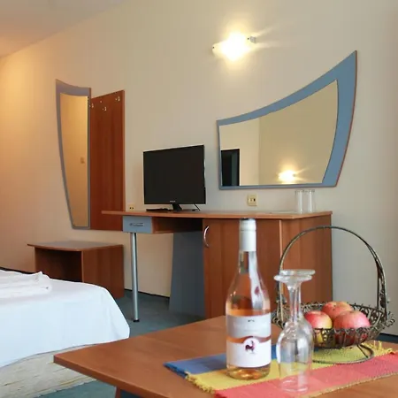 ホテル M2 プリモルスコ